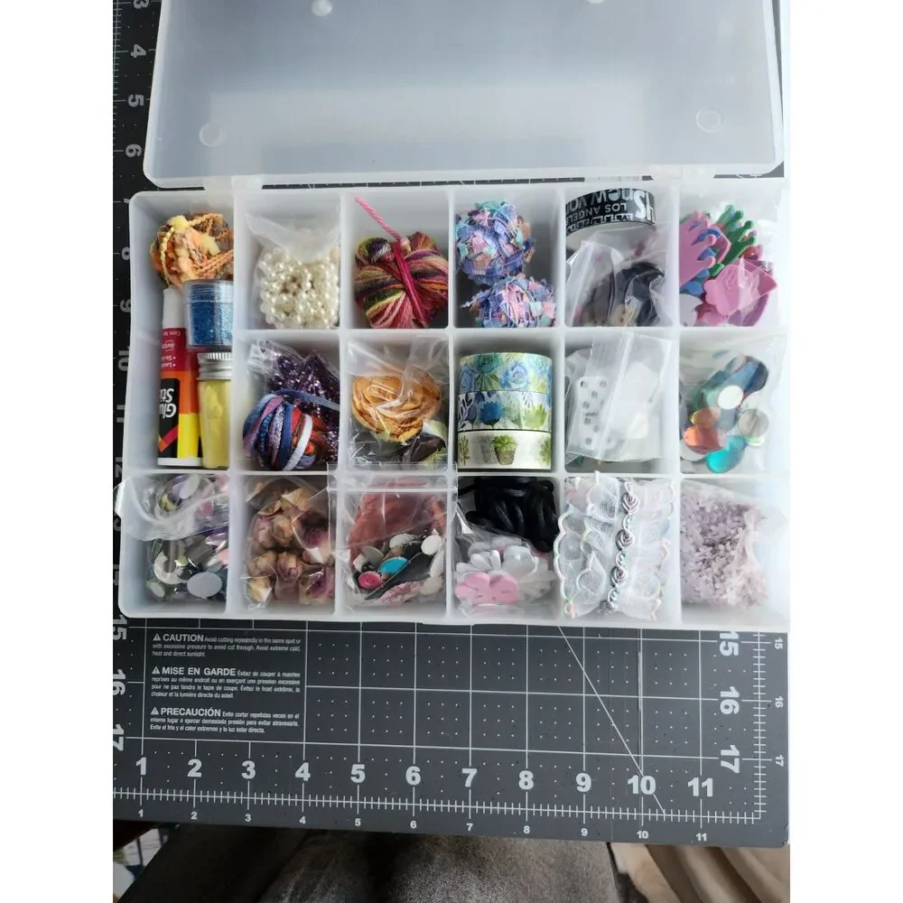 Scrapbooking/Tag and Card Making Kit B5